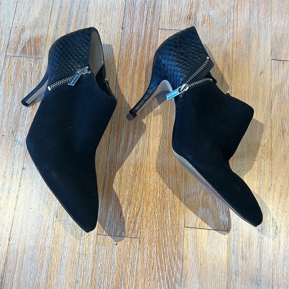 Michael kors booties suede and snake low ankle heel black booties - Picture 4 of 11